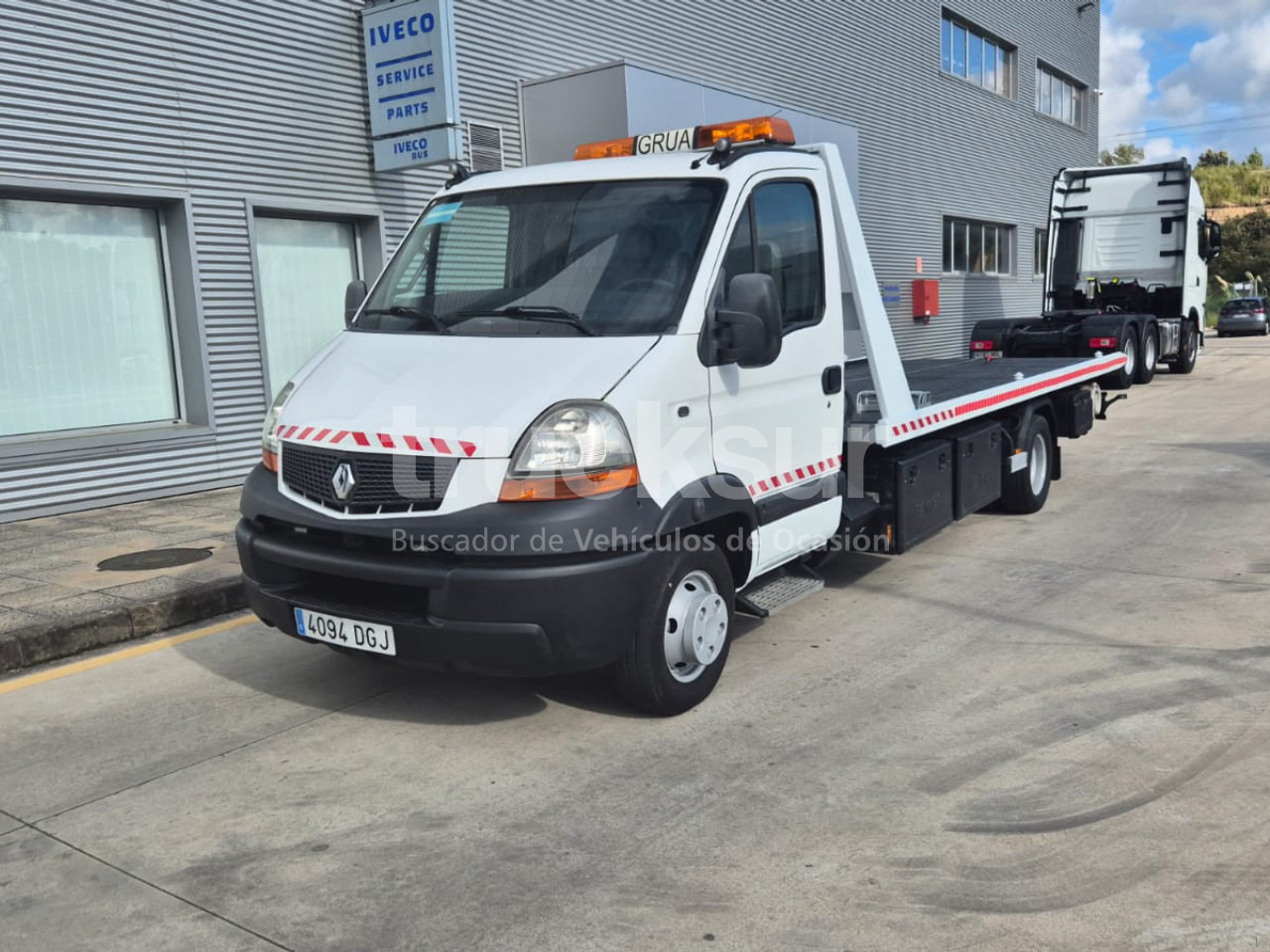 RENAULT MASTER - Tow truck: picture 1 RENAULT MASTER - Tow truck: picture 1