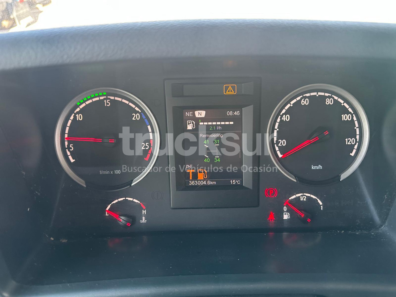 Curtainsider truck SCANIA P320: picture 27
