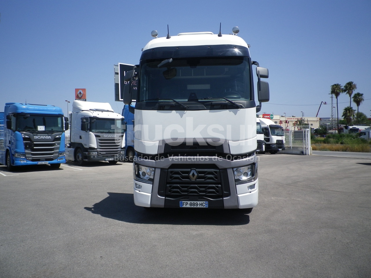 RENAULT T520 HIGH SLEEPER CAB - Tractor unit: picture 3 RENAULT T520 HIGH SLEEPER CAB - Tractor unit: picture 3