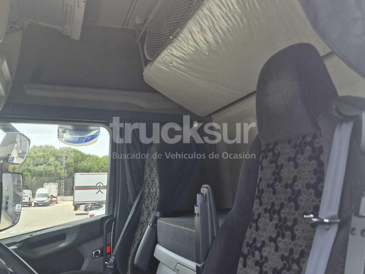 Tractor unit SCANIA R460: picture 7