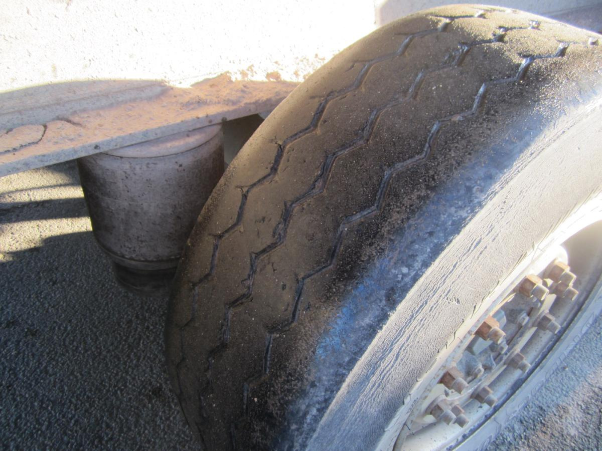 Benalu - Tipper semi-trailer: picture 5 Benalu - Tipper semi-trailer: picture 5