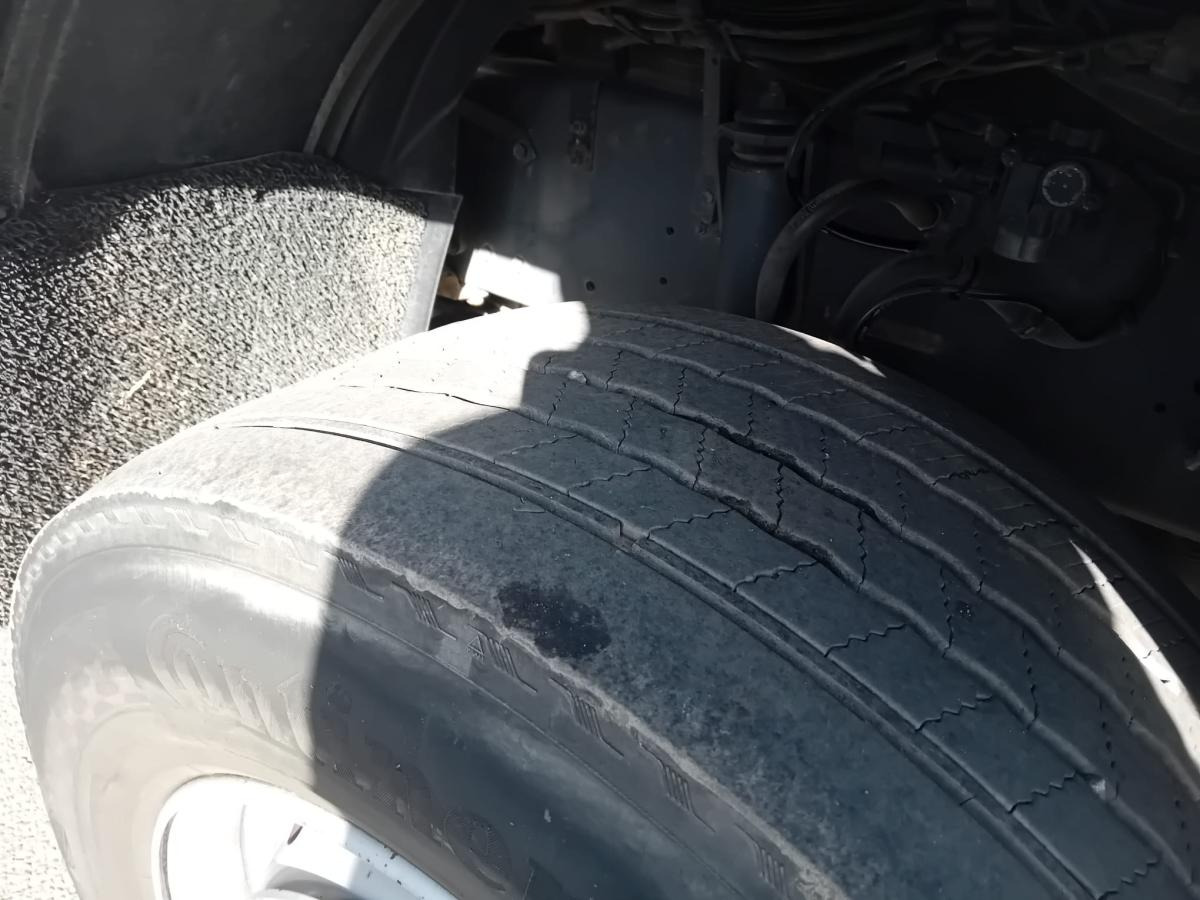 DAF XF105 460 - Dropside/ Flatbed truck: picture 4 DAF XF105 460 - Dropside/ Flatbed truck: picture 4