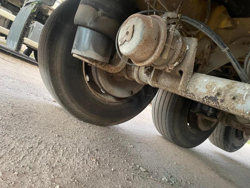 Fruehauf - Curtainsider semi-trailer: picture 5 Fruehauf - Curtainsider semi-trailer: picture 5