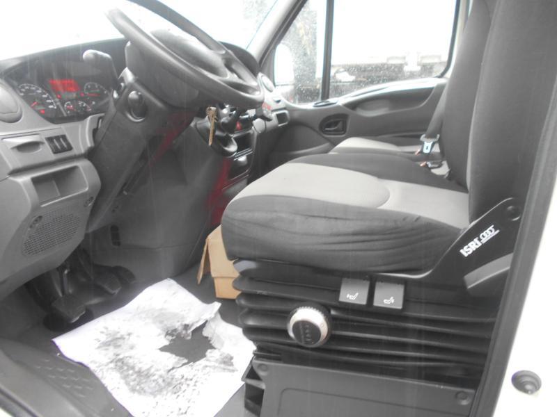 Refrigerated van Iveco Daily 35C17: picture 10