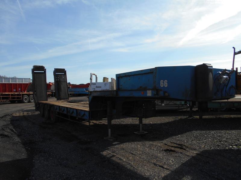 Kaiser - Low loader semi-trailer: picture 1 Kaiser - Low loader semi-trailer: picture 1