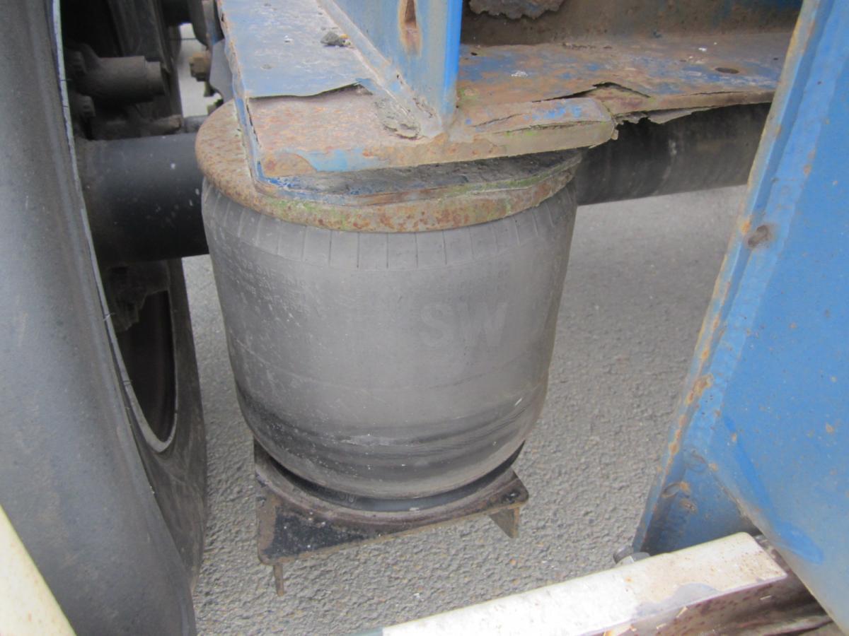 Container transporter/ Swap body semi-trailer Krone: picture 8 Container transporter/ Swap body semi-trailer Krone: picture 8