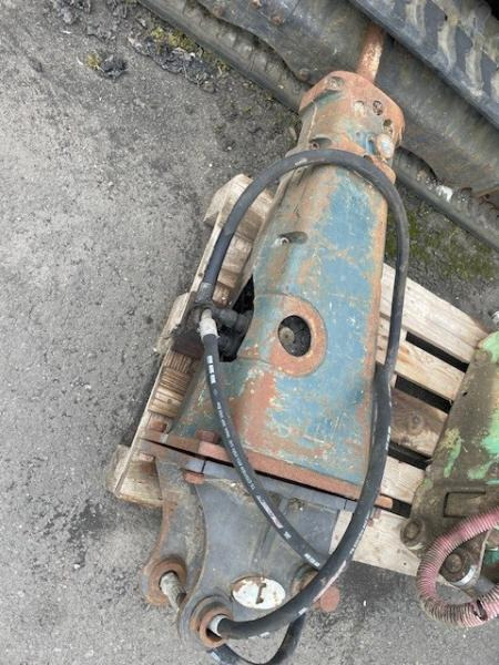 MARTEAU HYDRAULIQUE nc - Hydraulic hammer: picture 2 MARTEAU HYDRAULIQUE nc - Hydraulic hammer: picture 2