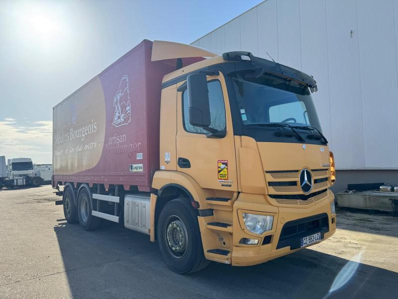 Mercedes Antos 2543 - Box truck: picture 3 Mercedes Antos 2543 - Box truck: picture 3