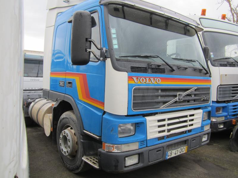 Volvo FM12 380 - Tractor unit: picture 2 Volvo FM12 380 - Tractor unit: picture 2