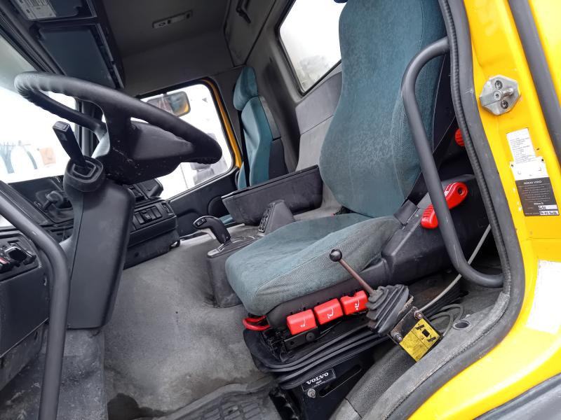 Tipper Volvo FM12 380: picture 13