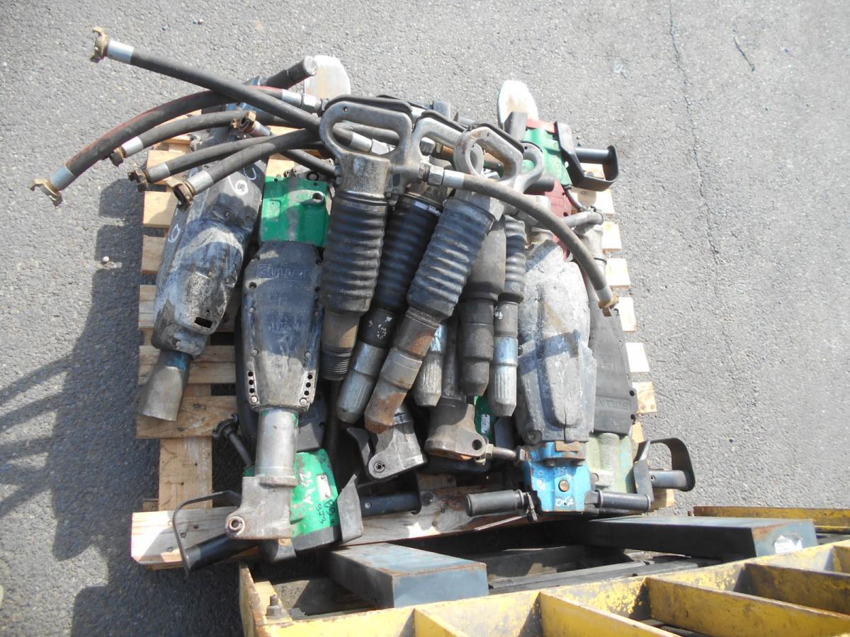 Nc nc - Hydraulic hammer: picture 1 Nc nc - Hydraulic hammer: picture 1