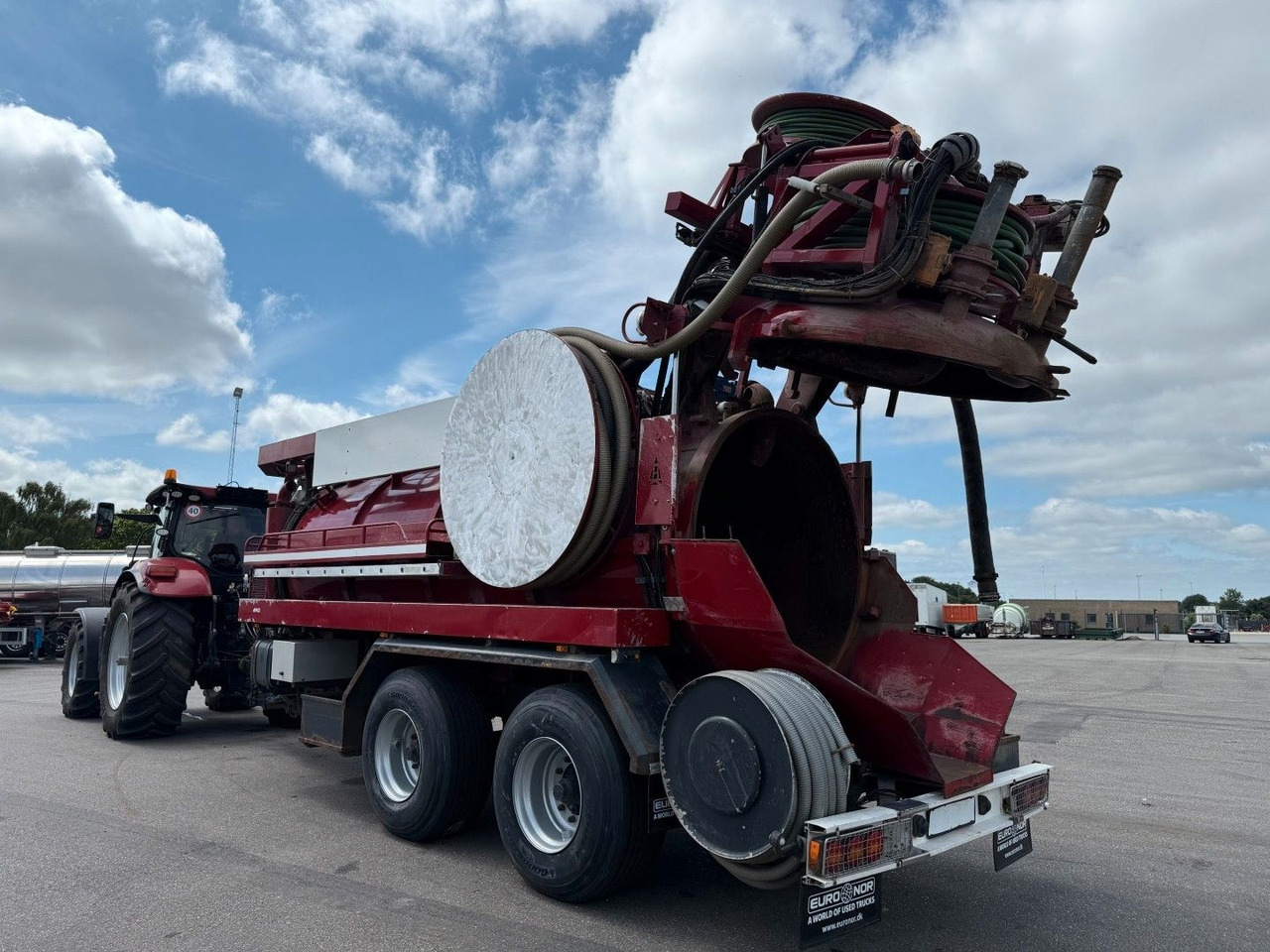 Case 240 Puma - Hvidtved Larsen 10.000 L Kombi - Vacuum truck: picture 3 Case 240 Puma - Hvidtved Larsen 10.000 L Kombi - Vacuum truck: picture 3