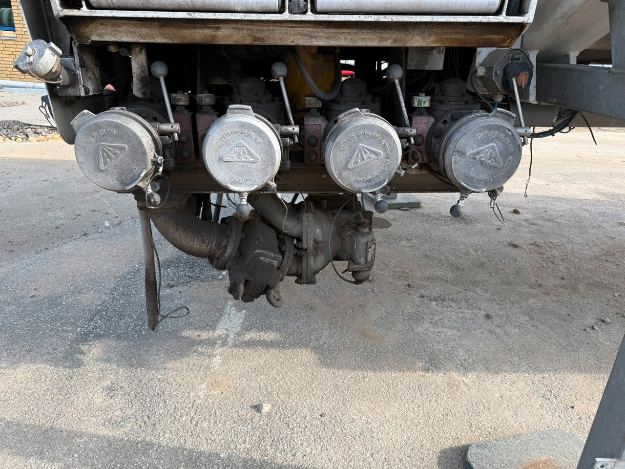 Tank truck HMK Bilcon 23.800 L ADR Tank: picture 8