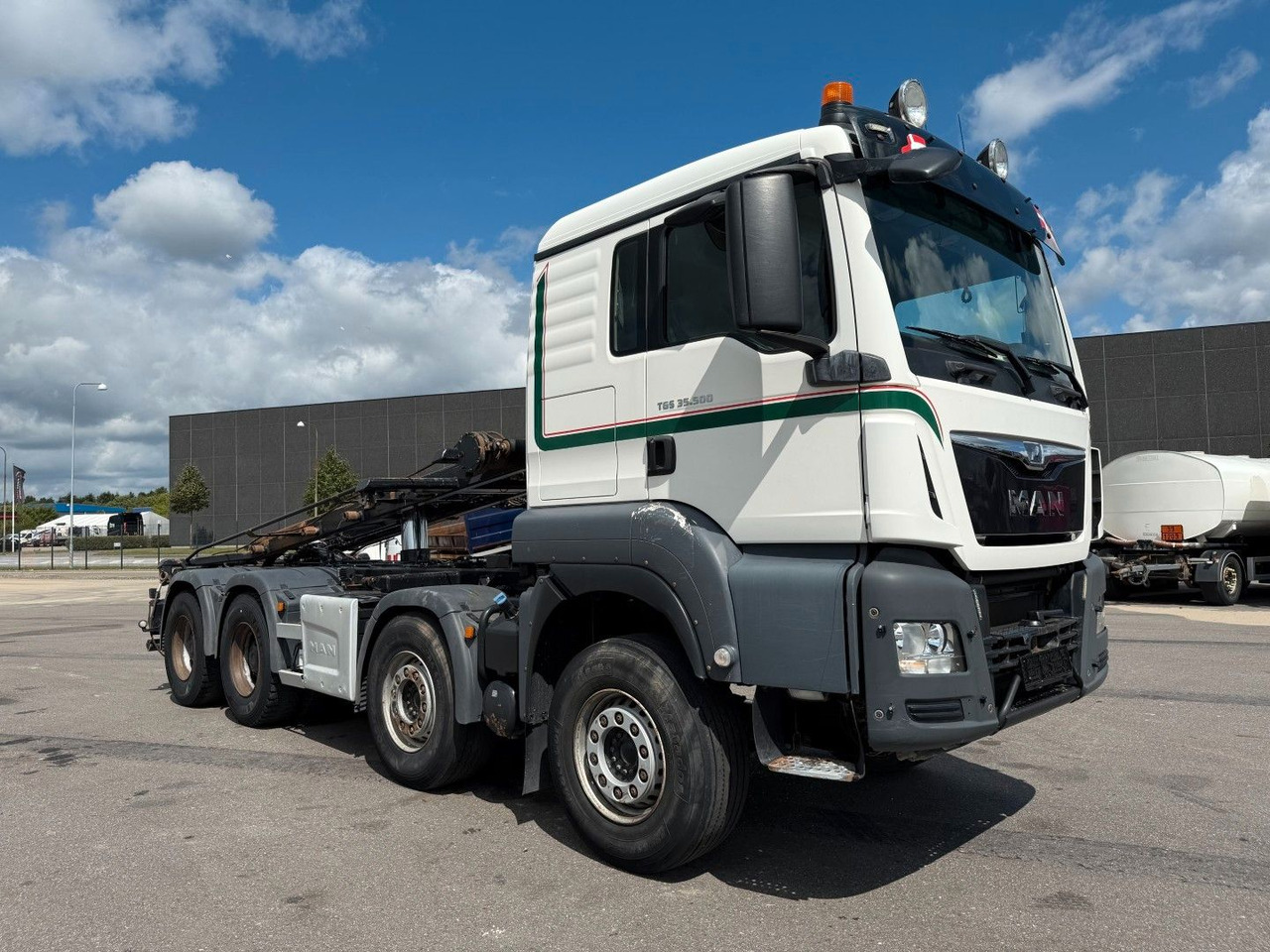 MAN TGS 35.500 8x4 HMF Tipper / Kipper / Euro 6 - Tipper: picture 2 MAN TGS 35.500 8x4 HMF Tipper / Kipper / Euro 6 - Tipper: picture 2