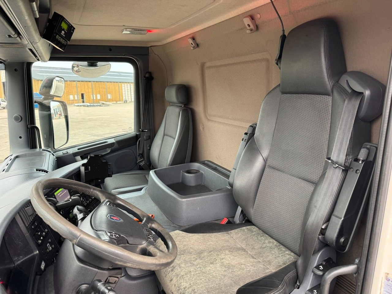 Scania P320 6x2*4 Carrier Supra 1250 Mt 9.90 m. kasse - Refrigerator truck: picture 5 Scania P320 6x2*4 Carrier Supra 1250 Mt 9.90 m. kasse - Refrigerator truck: picture 5