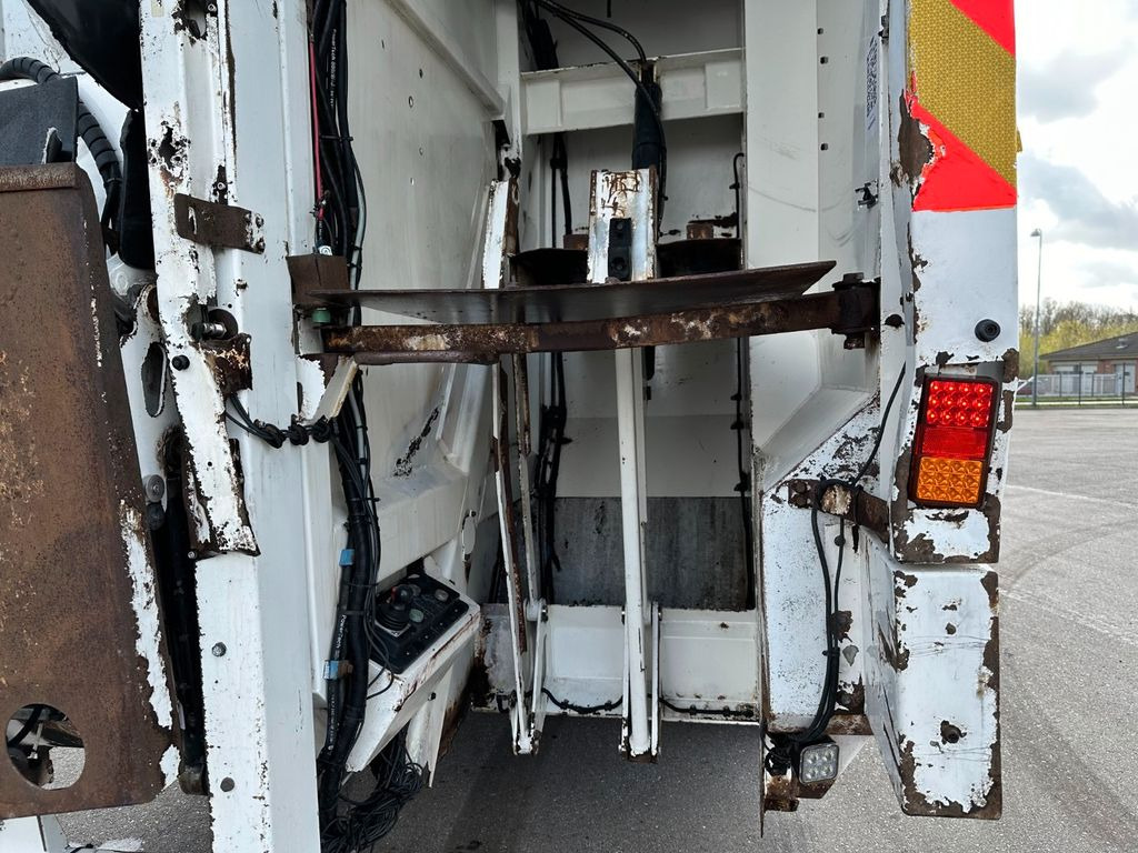 Garbage truck Scania P320 6x2*4 JOAB Anaconda MD 22,1 m3 / Müllwagen Scania P320 6x2*4 JOAB Anaconda MD 22,1 m3 / Müllwagen: picture 16