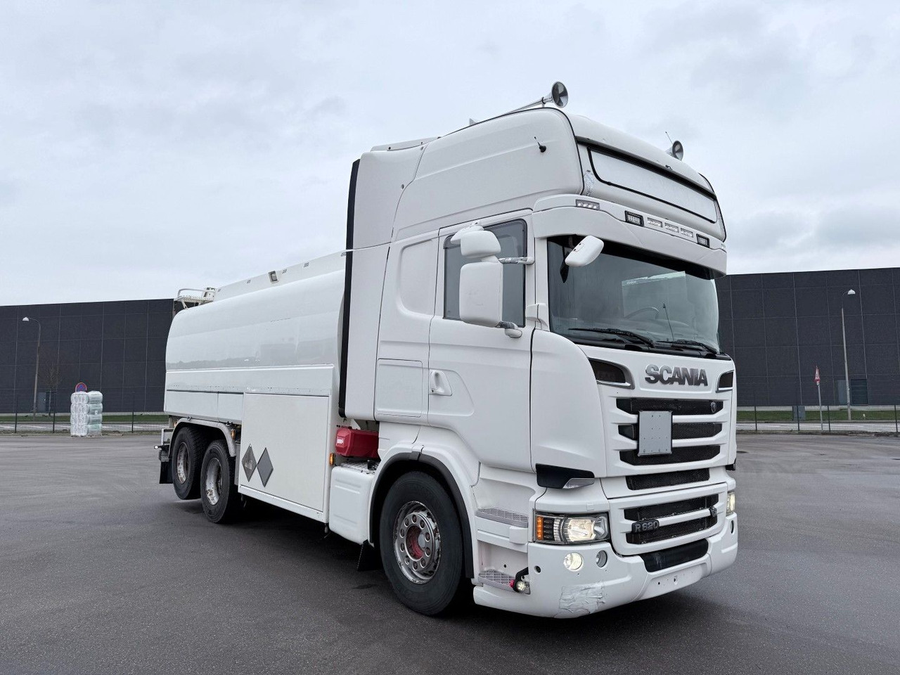 Scania R620 6x2 Topline HMK Bilcon 19.000 L ADR Tank - Tank truck: picture 2 Scania R620 6x2 Topline HMK Bilcon 19.000 L ADR Tank - Tank truck: picture 2