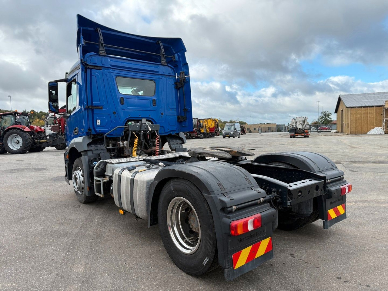 Mercedes-Benz Actros 1832 4x2 Euro 6 - Tractor unit: picture 4 Mercedes-Benz Actros 1832 4x2 Euro 6 - Tractor unit: picture 4