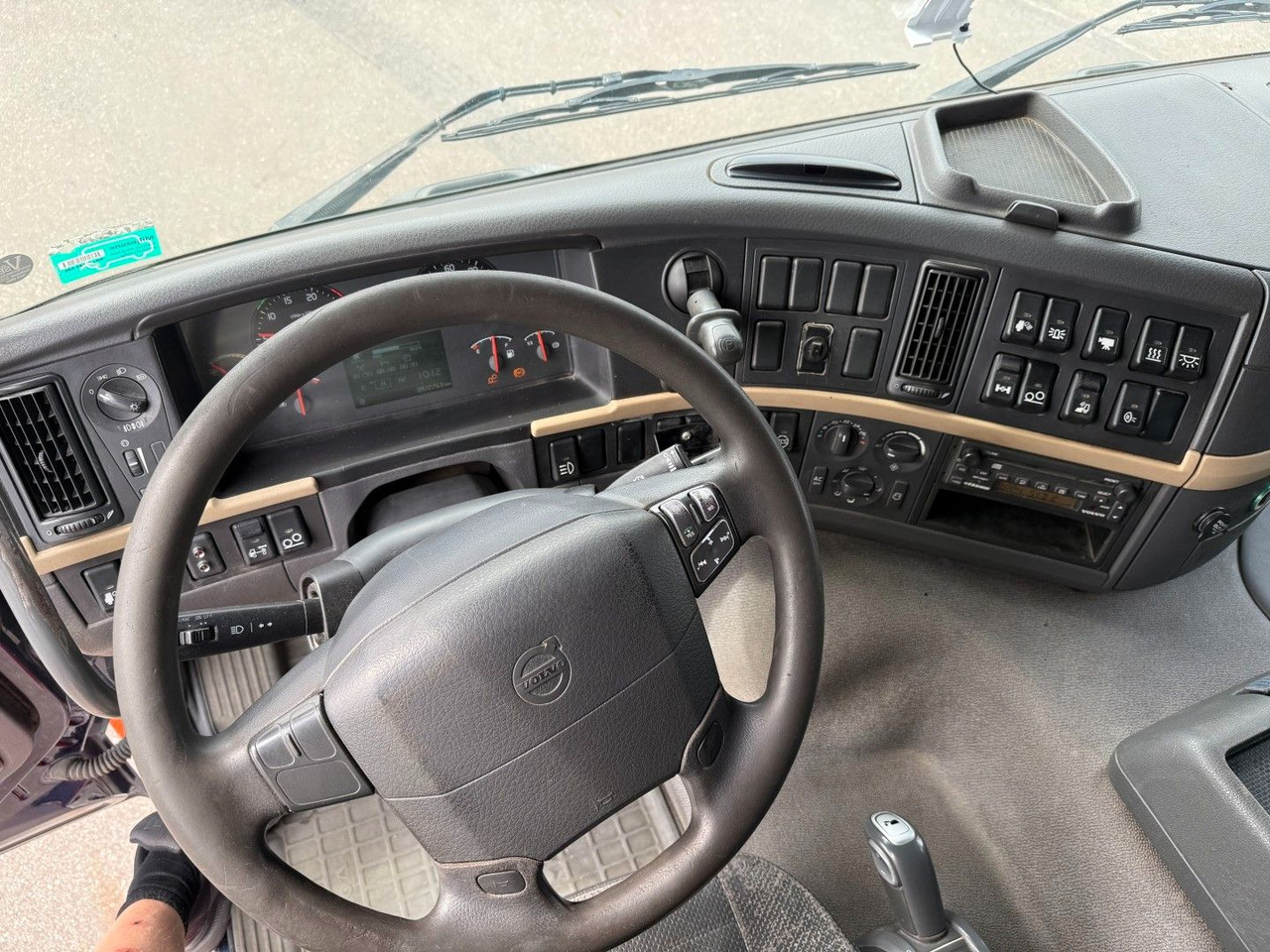 Tractor unit Volvo FM 480 6x2 Tractor unit with Tipper: picture 6