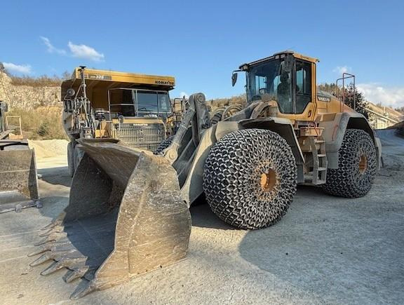 Volvo L220H - Wheel loader: picture 3 Volvo L220H - Wheel loader: picture 3
