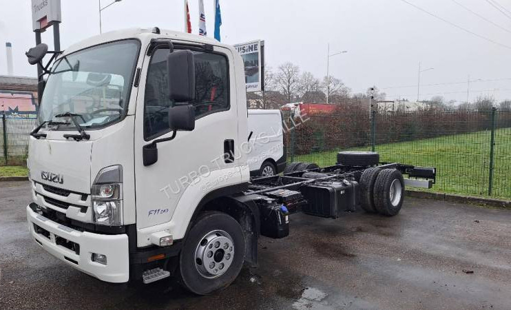 Isuzu F-SERIES F110-210 - Cab chassis truck: picture 1 Isuzu F-SERIES F110-210 - Cab chassis truck: picture 1