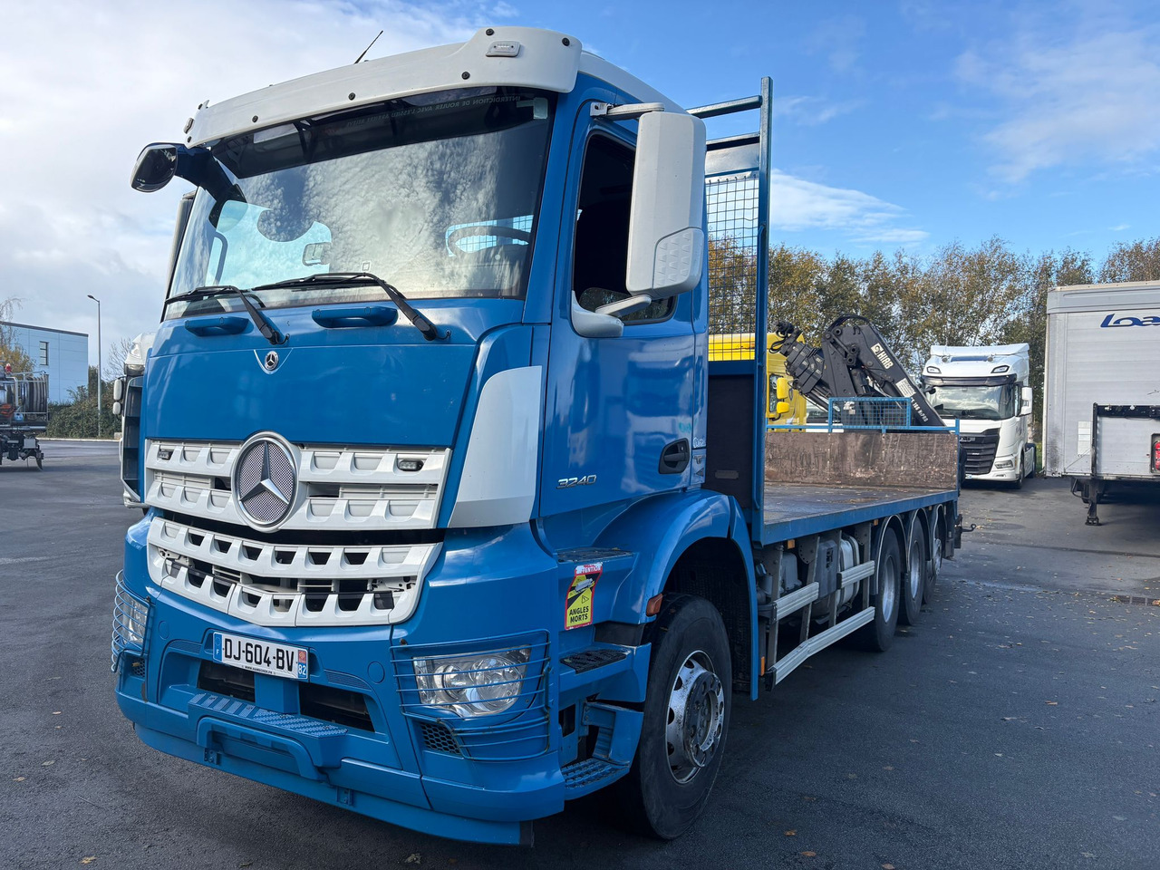 Mercedes Arocs 3240 - Dropside/ Flatbed truck: picture 1 Mercedes Arocs 3240 - Dropside/ Flatbed truck: picture 1