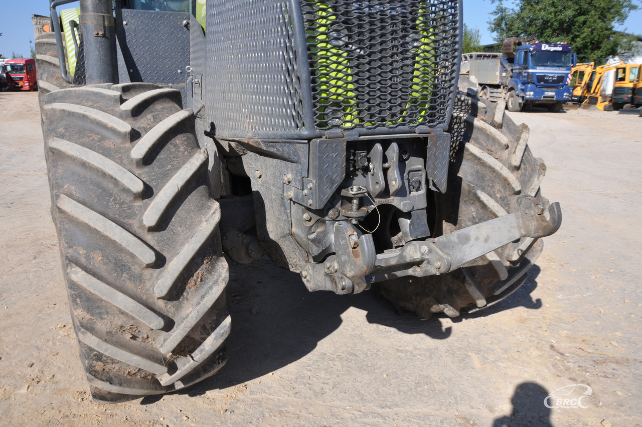 Farm tractor Claas Axion 870: picture 9