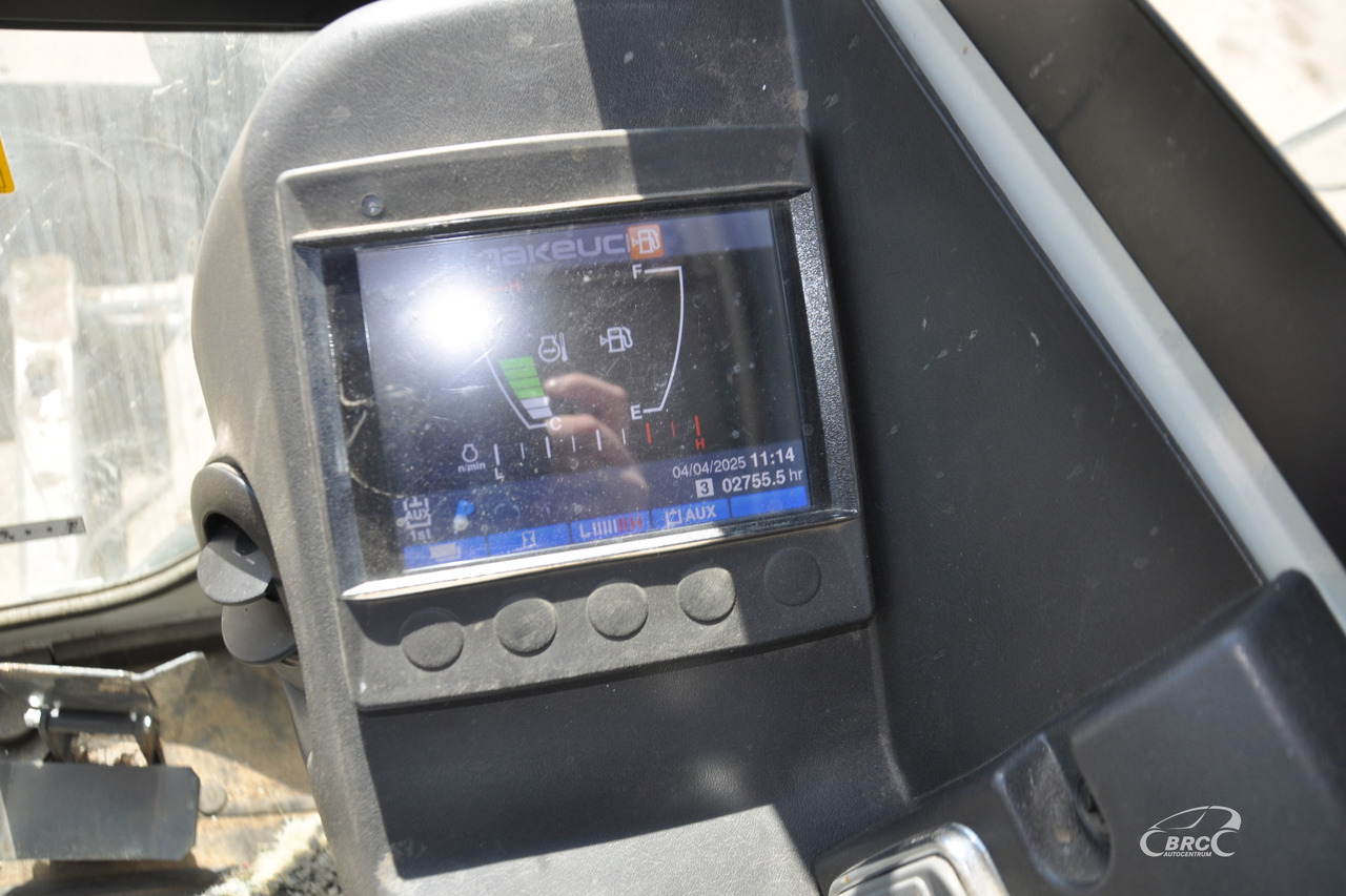 Crawler excavator Takeuchi TB260: picture 10