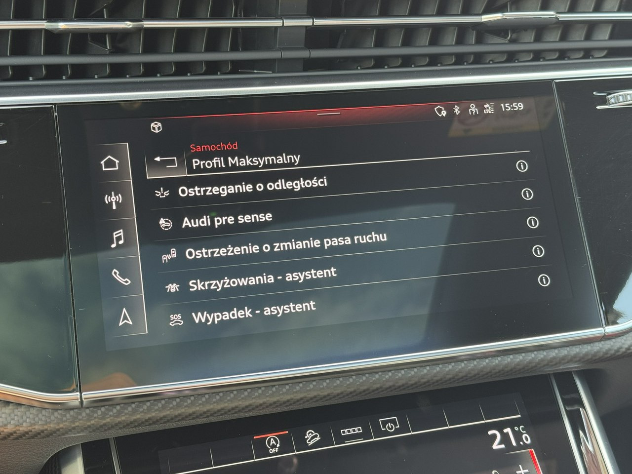 SUV Audi RS Q8: picture 34