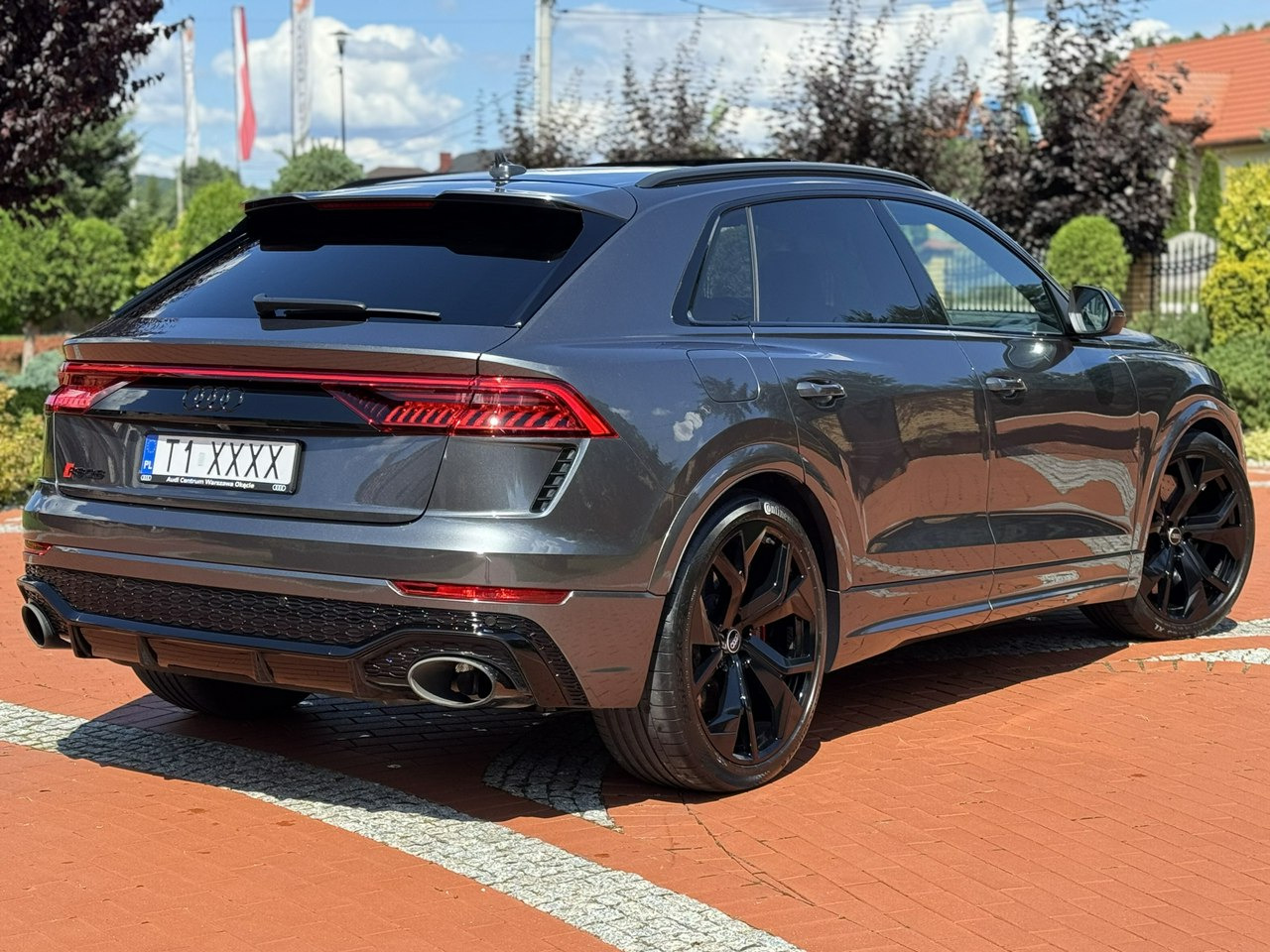 SUV Audi RS Q8: picture 13