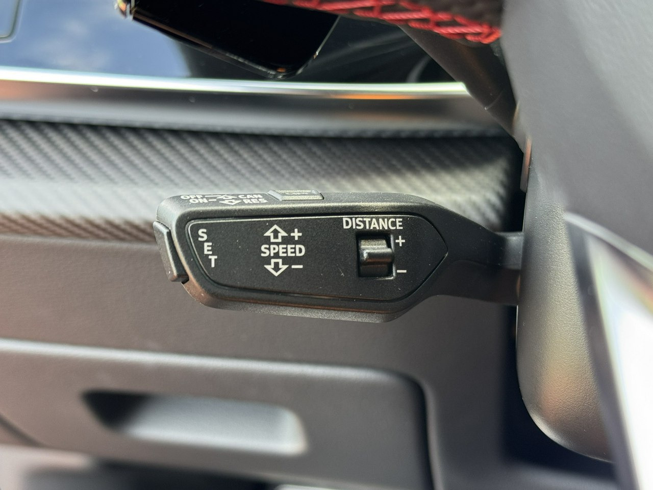 SUV Audi RS Q8: picture 23