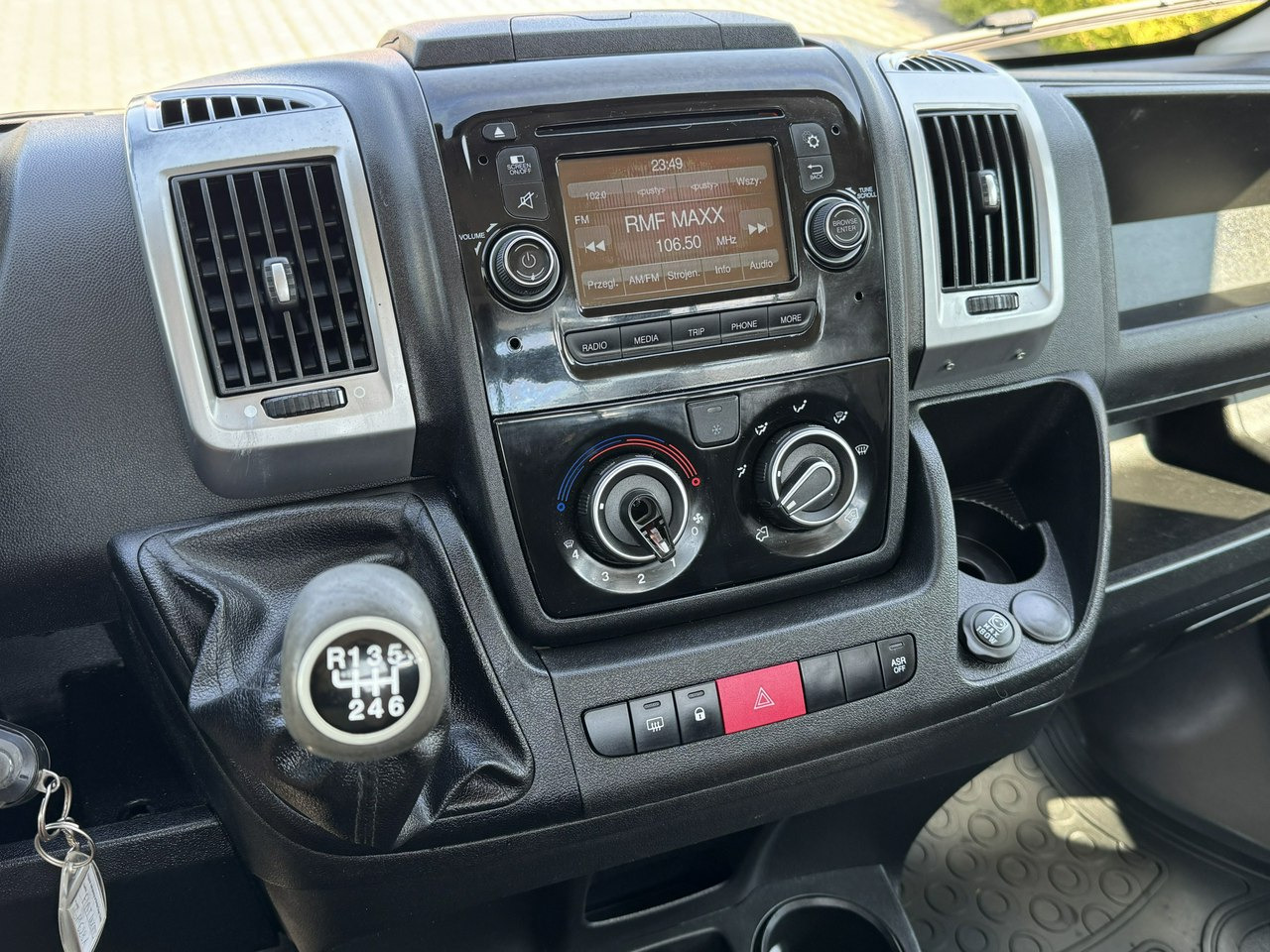 Flatbed van Fiat Ducato: picture 21