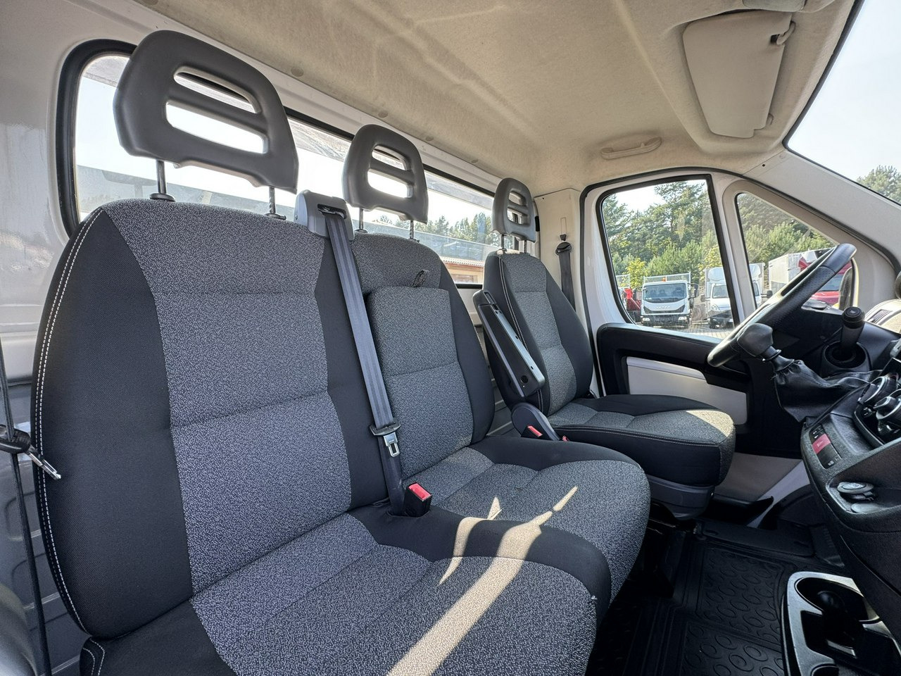 Flatbed van Fiat Ducato: picture 25