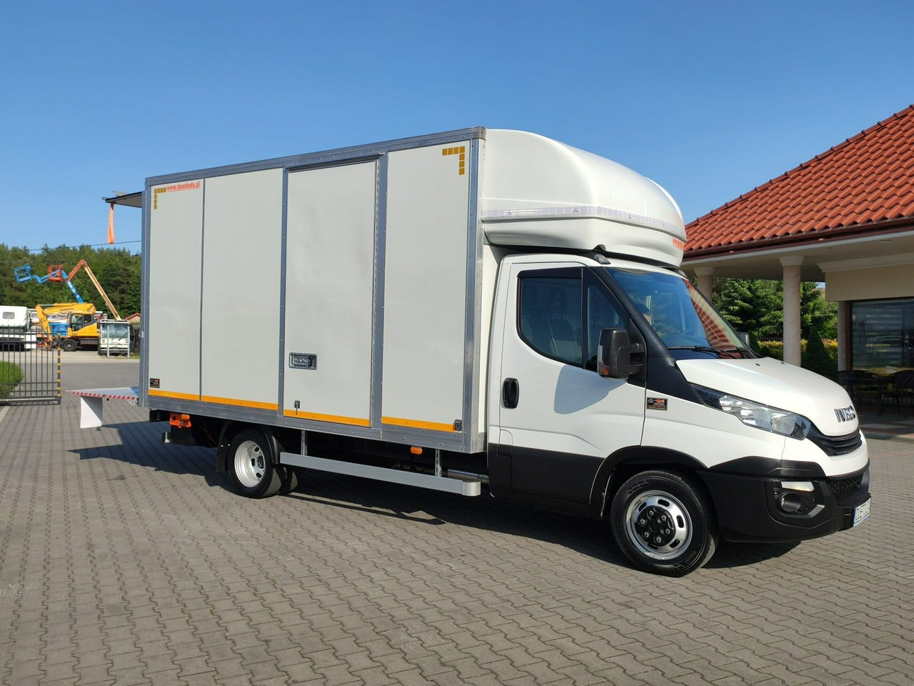 Iveco Daily 35C14 - Box van: picture 1 Iveco Daily 35C14 - Box van: picture 1