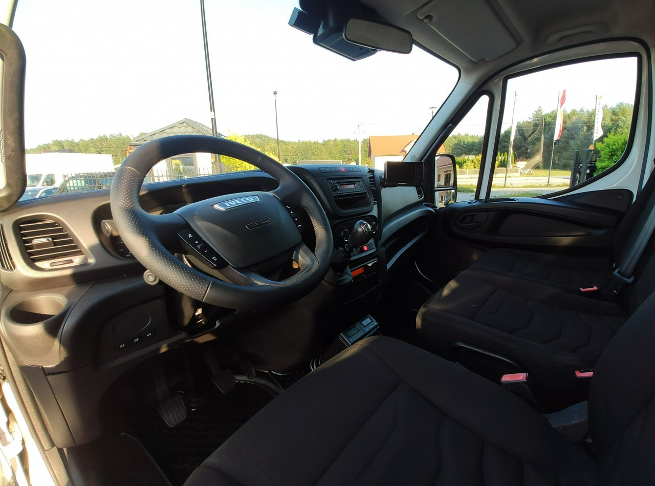 Refrigerated van Iveco Daily 70C17 Mroźnia Ściana Grodziowa Multitemperatura: picture 44 Refrigerated van Iveco Daily 70C17 Mroźnia Ściana Grodziowa Multitemperatura: picture 44
