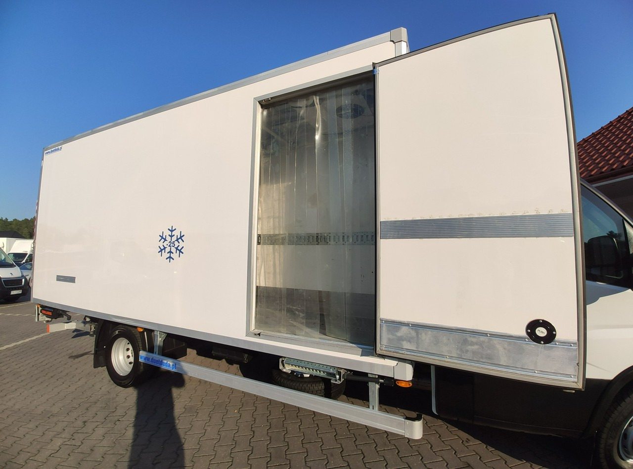 Refrigerated van Iveco Daily 70C17 Mroźnia Ściana Grodziowa Multitemperatura: picture 7 Refrigerated van Iveco Daily 70C17 Mroźnia Ściana Grodziowa Multitemperatura: picture 7