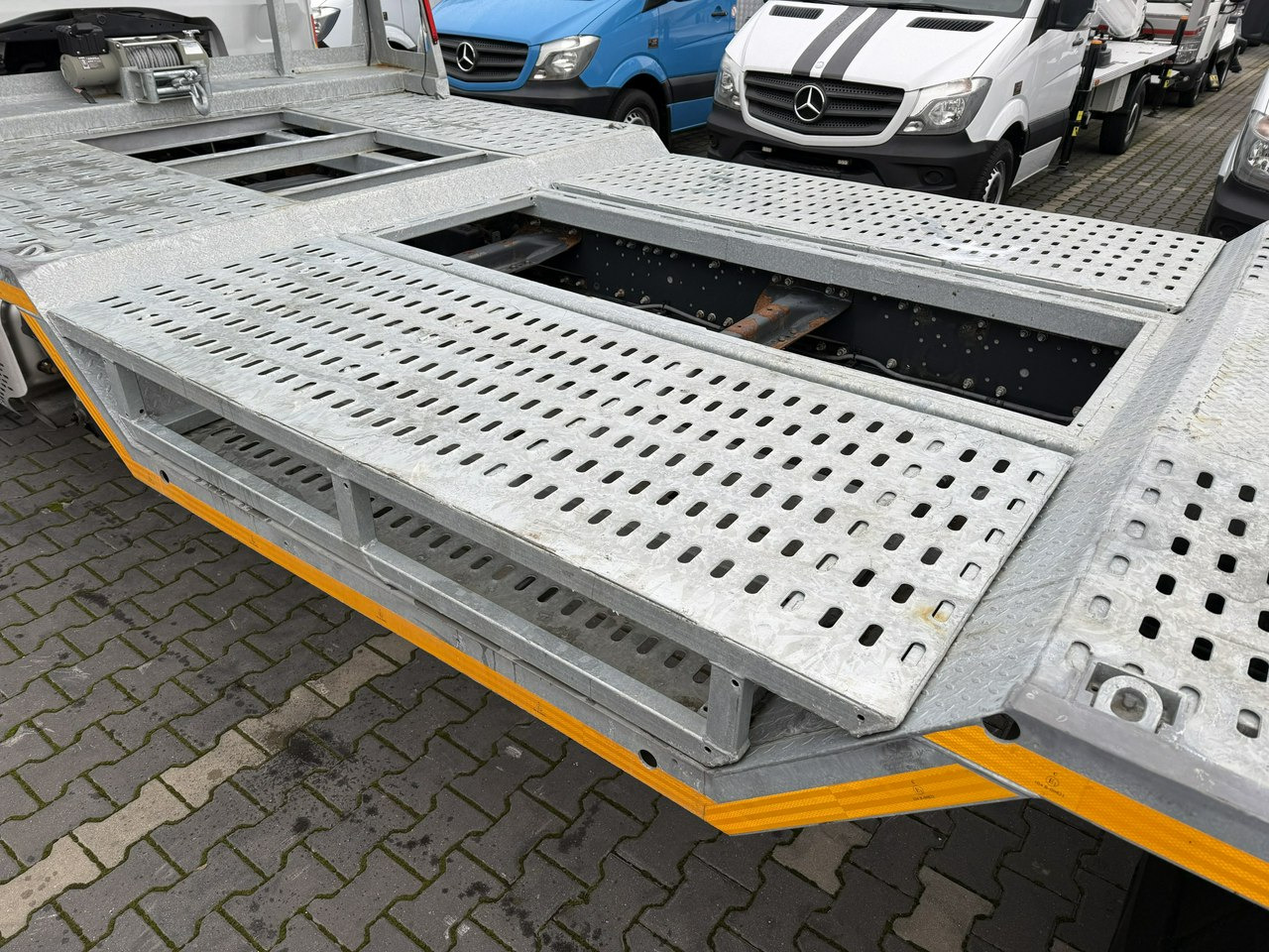 Iveco EUROCARGO 120E25 E6 Laweta Zagłebiana Platforma Pomoc Drogowa - Tow truck: picture 4 Iveco EUROCARGO 120E25 E6 Laweta Zagłebiana Platforma Pomoc Drogowa - Tow truck: picture 4