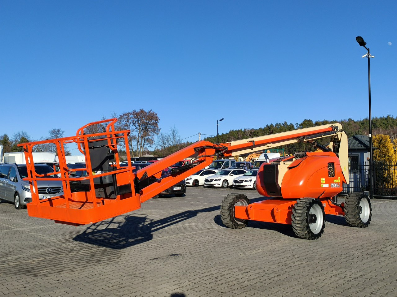 Articulated boom JLG 600AJ 4x4 PODNOŚNIK PRZEGUBOWY: picture 26