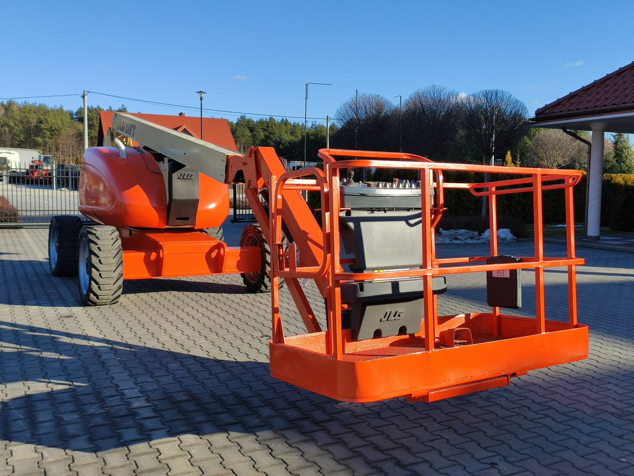 Articulated boom JLG 600AJ 4x4 PODNOŚNIK PRZEGUBOWY: picture 10