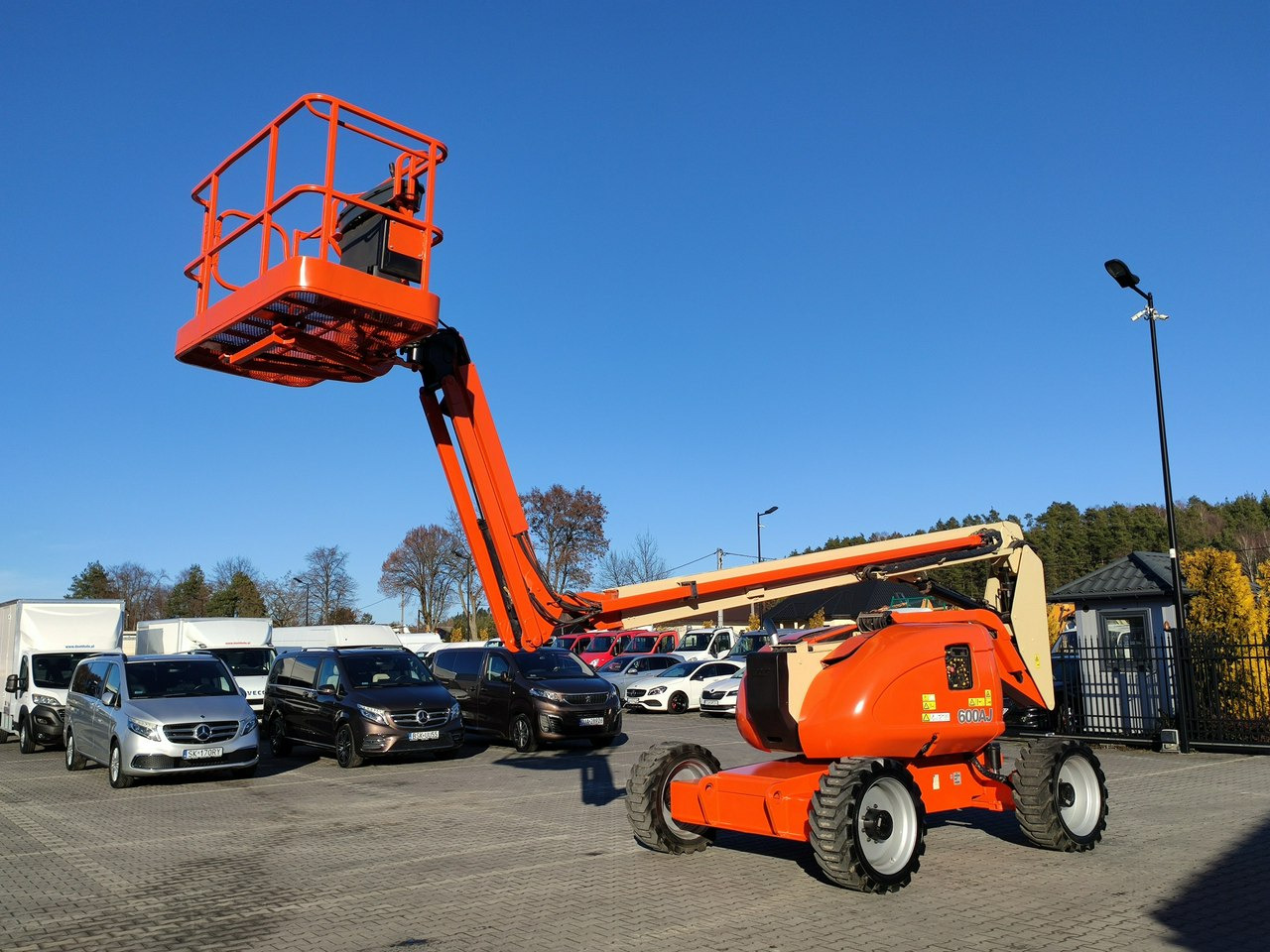 Articulated boom JLG 600AJ 4x4 PODNOŚNIK PRZEGUBOWY: picture 15