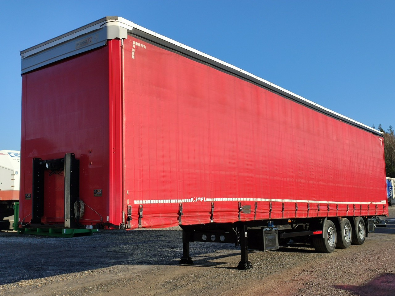 Kogel SN24 Firana Mega Oś Podnoszona - Curtainsider semi-trailer: picture 2 Kogel SN24 Firana Mega Oś Podnoszona - Curtainsider semi-trailer: picture 2