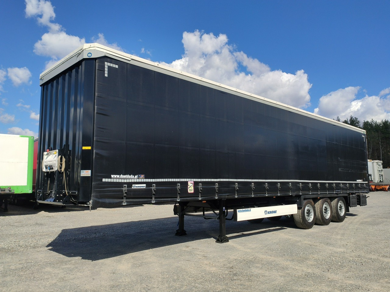 Curtainsider semi-trailer Krone SD Standard 3 Osie Multilock: picture 1