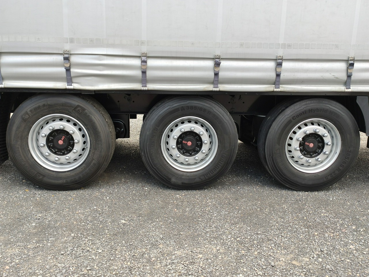 Curtainsider semi-trailer Krone Standard OŚ Podnoszona SAF 2017r: picture 10