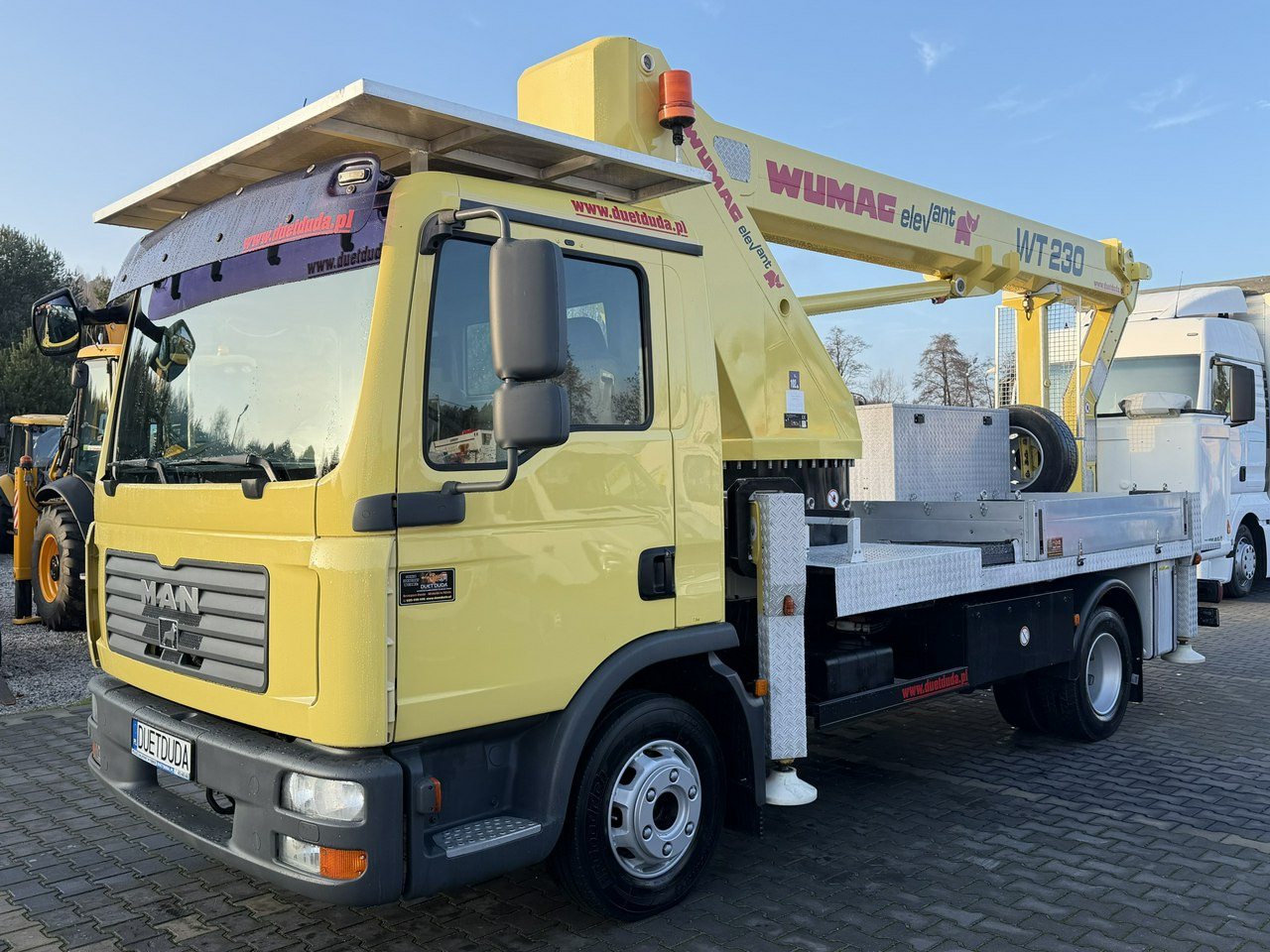 MAN TGL 8.210 Zwyżka WUMAG WT 230 23m w bok 18m podnośnik - Truck mounted aerial platform: picture 4 MAN TGL 8.210 Zwyżka WUMAG WT 230 23m w bok 18m podnośnik - Truck mounted aerial platform: picture 4