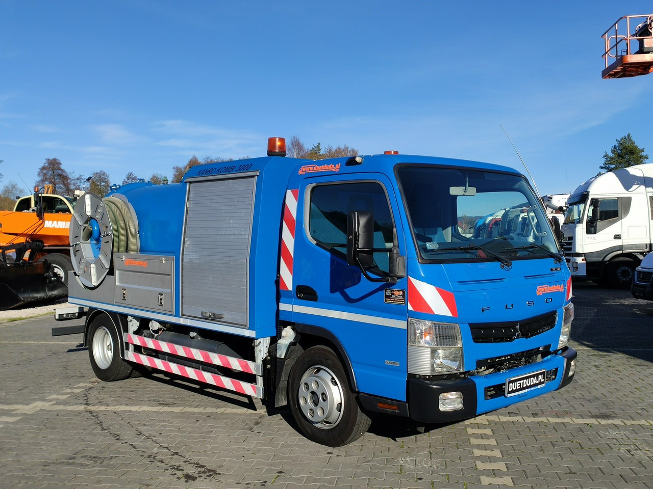 Mitsubishi Canter 7C18 3.0/150 KM Asenizcyjny - Vacuum truck: picture 2 Mitsubishi Canter 7C18 3.0/150 KM Asenizcyjny - Vacuum truck: picture 2