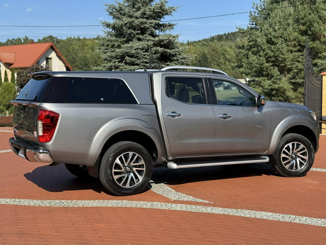 Pickup truck Nissan Navara: picture 10 Pickup truck Nissan Navara: picture 10