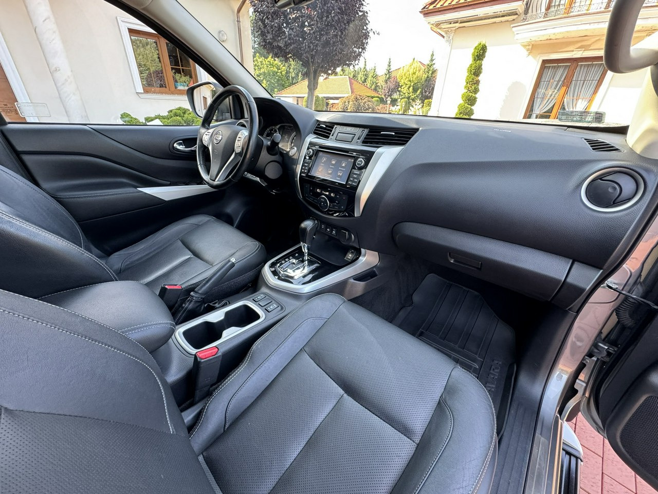 Pickup truck Nissan Navara: picture 35 Pickup truck Nissan Navara: picture 35