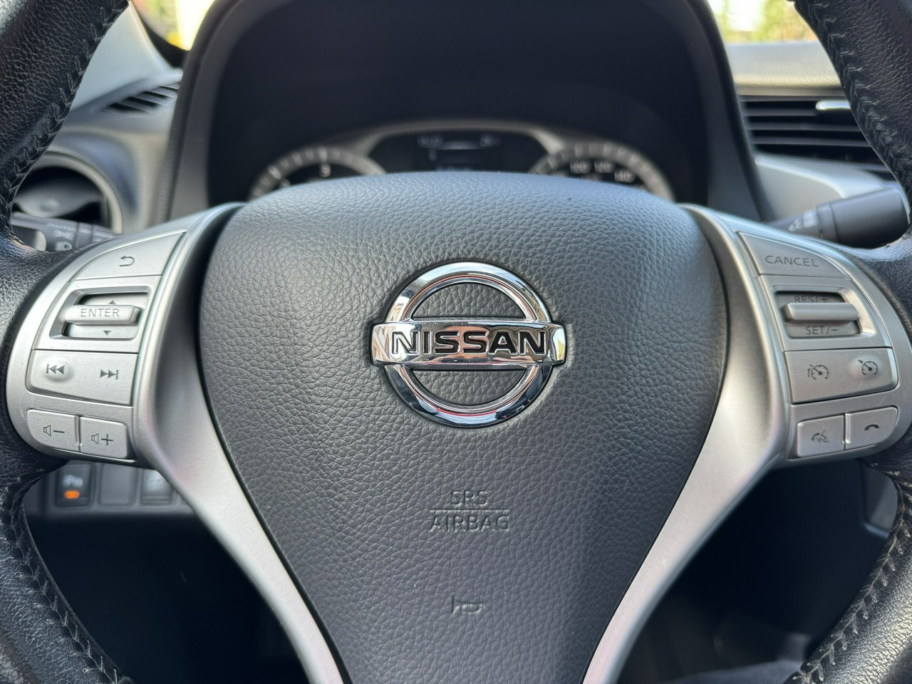 Pickup truck Nissan Navara: picture 19 Pickup truck Nissan Navara: picture 19