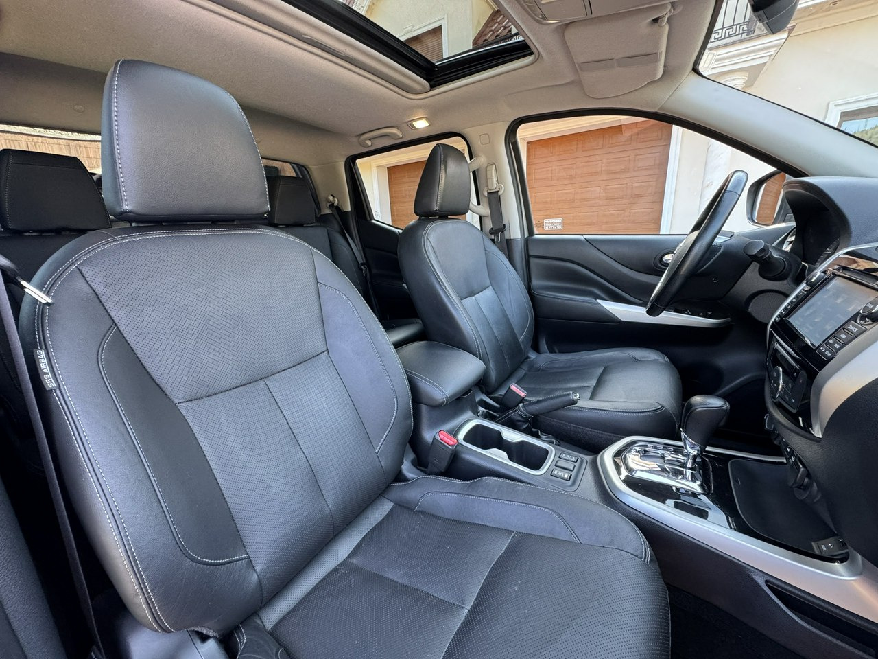 Pickup truck Nissan Navara: picture 36 Pickup truck Nissan Navara: picture 36