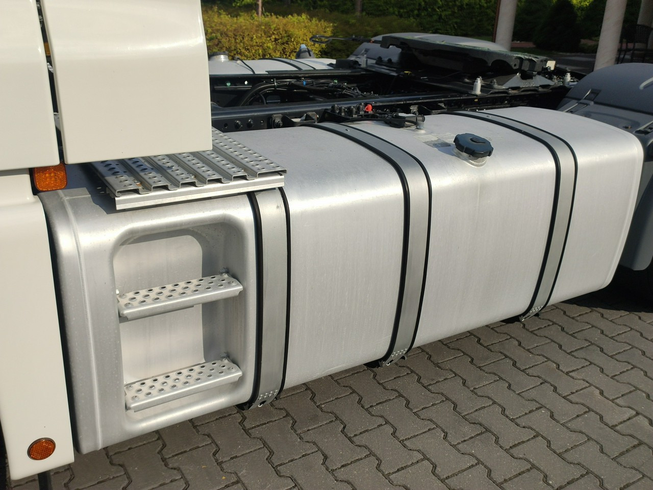 Tractor unit MAN TGX XXL18.460 Standard EURO 6 Serwisowany Super Stan !!!: picture 9